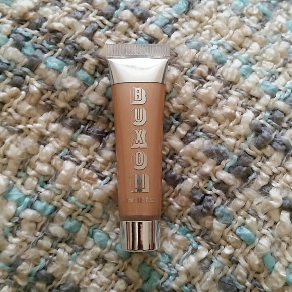 ☆SOLD☆IN BUNDLE FOR gerig Buxom  luminizer