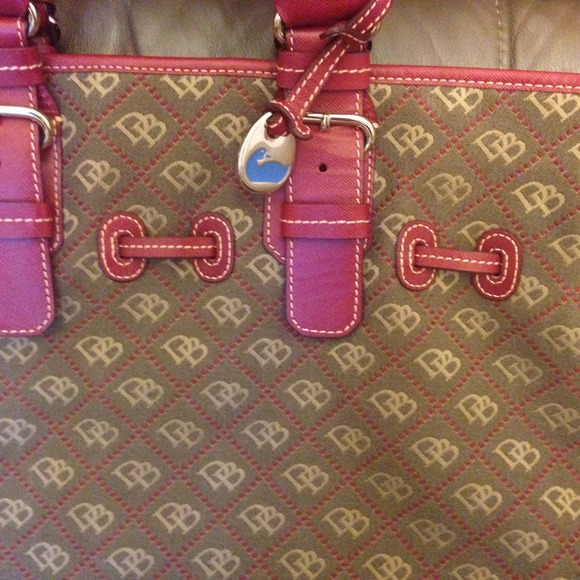 Dooney & Bourke - Picture 2 of 3