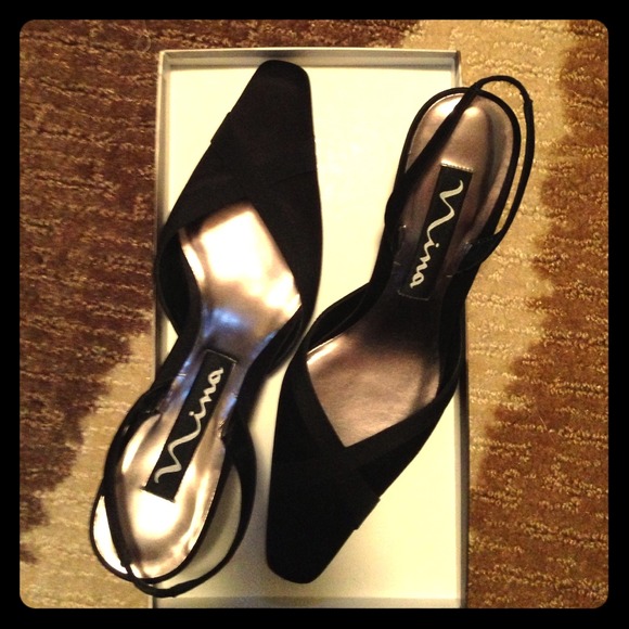 **JUST REDUCED!!** Nina JO Black heels