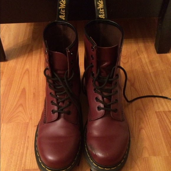 ❌SOLD❌ Dr. Martens women's 1460 - Picture 2 of 4