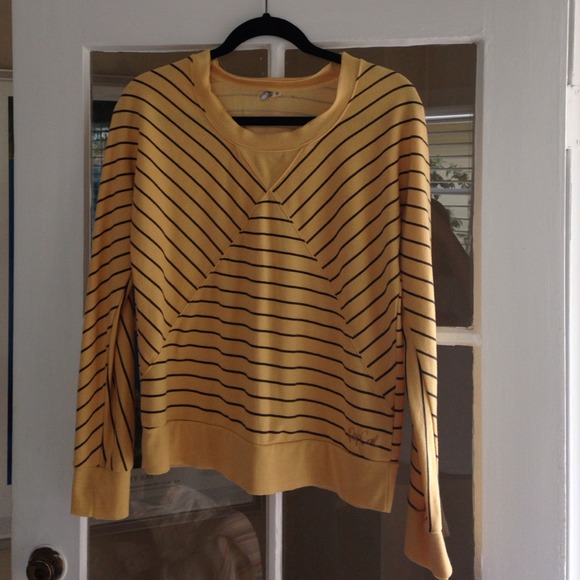 Ripcurl sweater