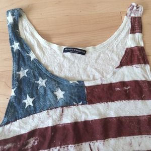 ✖️✖️✖️ SOLD Brandy Melville American Flag