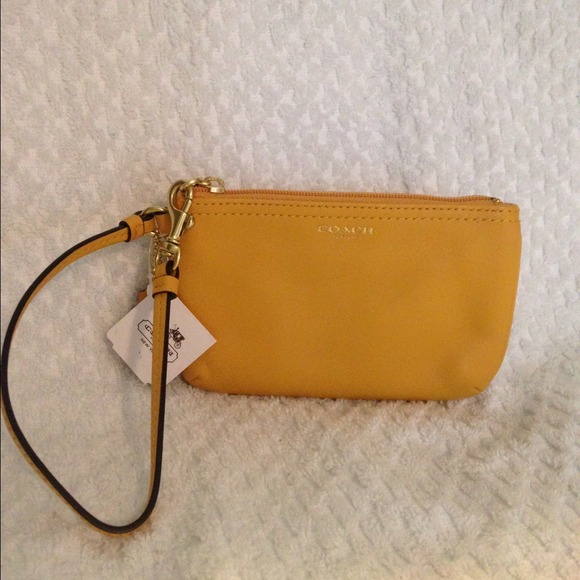 New Coach wristlet