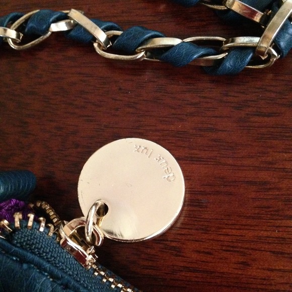 Deux Lux Heidi turquoise bow messenger bag - Picture 3 of 4