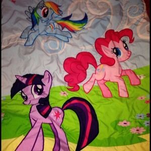 🎈Sale🎈 MLP toddler  bed set