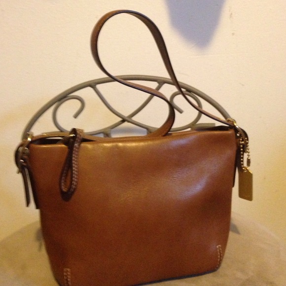 AUTHENTIC COACH PURSE SMALL BROWN LEATHER TOTE - Picture 2 of 3