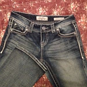 Buckle Daytrip Virgo boot cut 26R