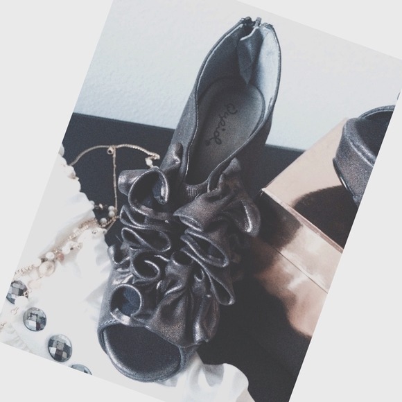 Ruffle Peep-Toe Bootie NWOT