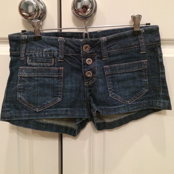 American Eagle Outfitters Denim - Dark denim American Eagle jean shorts