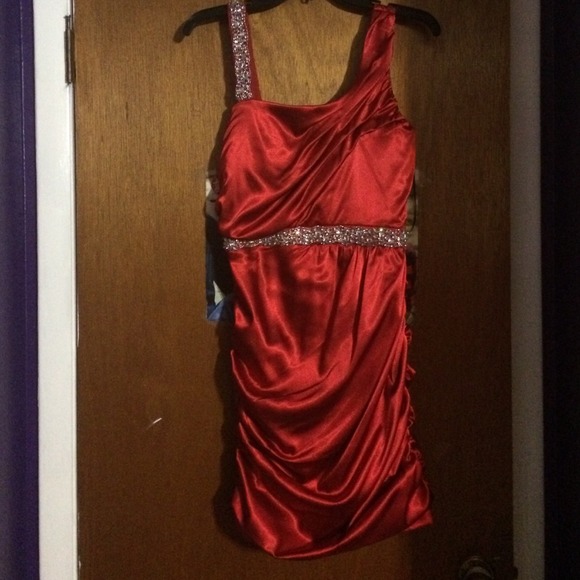 Evening/ Party dress (Price is negotiable)