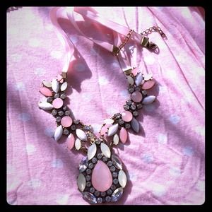 New gorgeous pink floral bib necklace