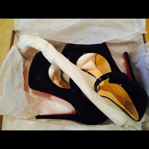 Christian Louboutin Shoes - Brand new CL patent leather Bana shoe size 38
