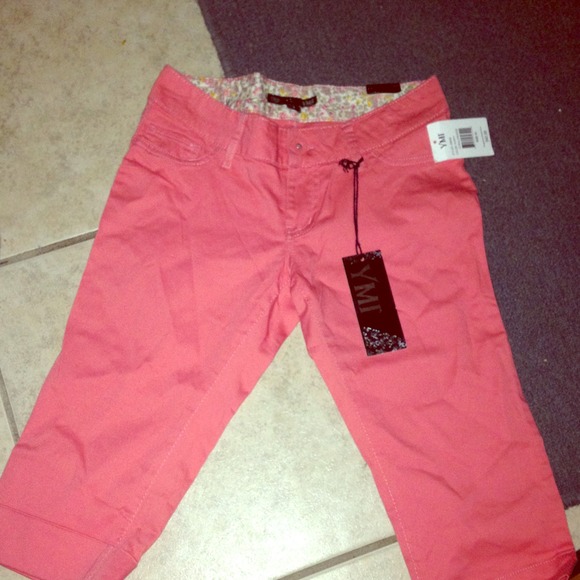 coral / orange capris / long shorts - Picture 1 of 2