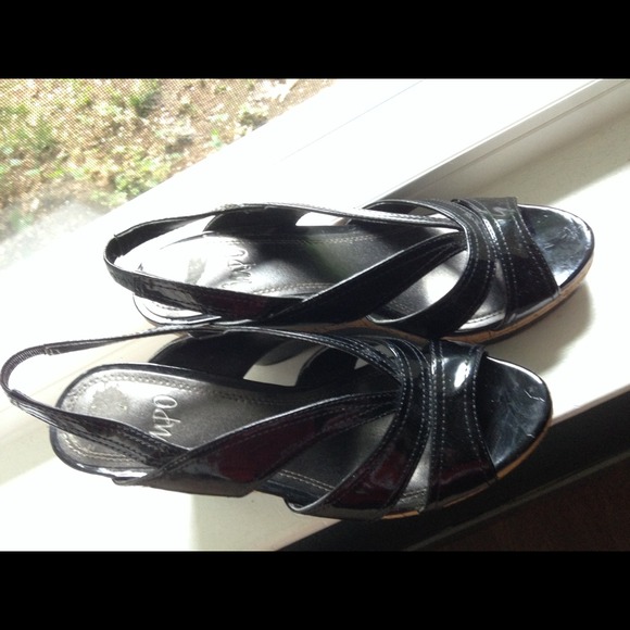 SOLD Cork & Black Patent Vegan Wedge Sandals - Picture 2 of 4