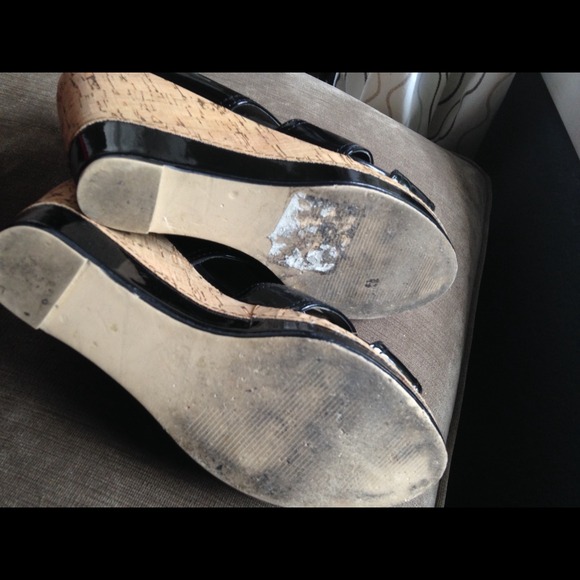 SOLD Cork & Black Patent Vegan Wedge Sandals - Picture 4 of 4