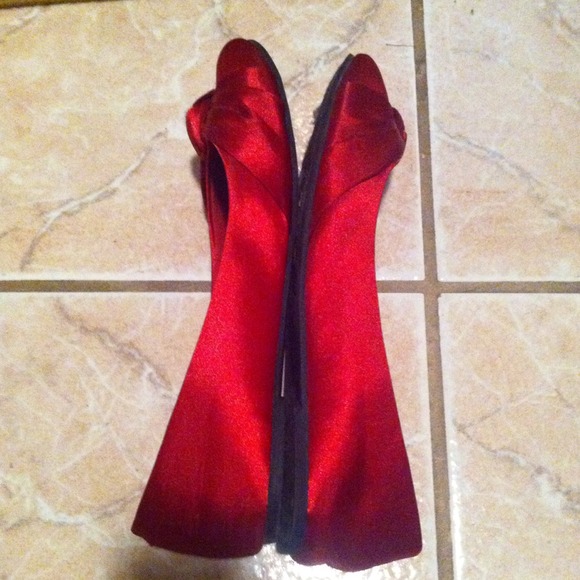 BUNDLED** Ruby Red flats