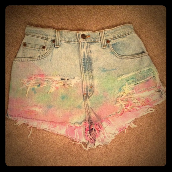 ⚡️SALE Levi's Vintage Dyed High Waisted Shorts