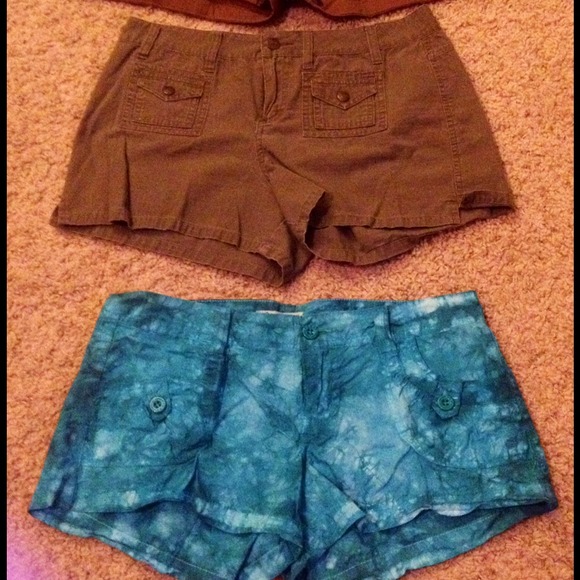 Three summer short shorts. - Picture 1 of 2