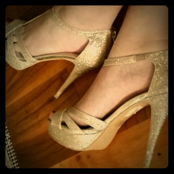 Olsenboye Gold Platform Heels