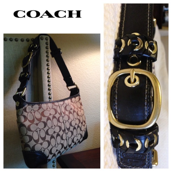 * Reduced * COACH Signature Purse