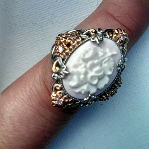 Exquisite Designer floral cameo statement ring 925