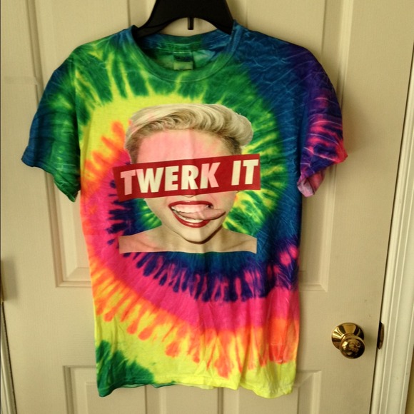 Custom Miley tower it shirt