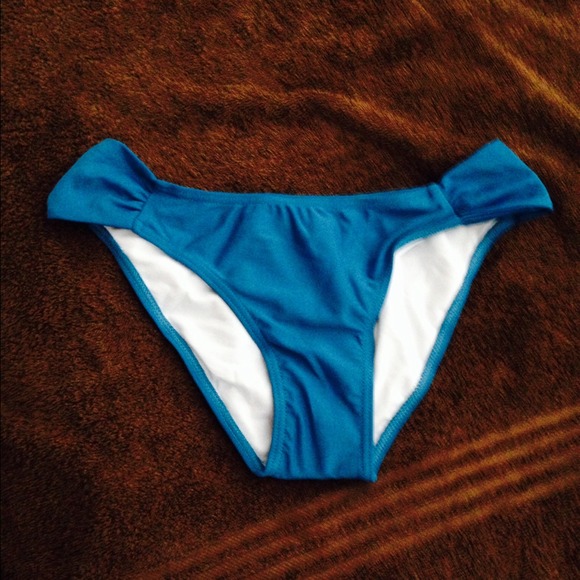 Teal fringe bikini set 👙 brand new with straps - Picture 2 of 2