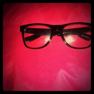 Black nerd glasses!🎀