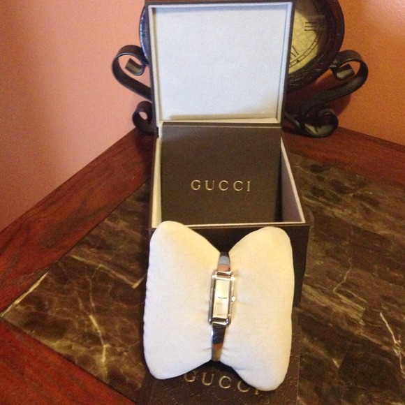 GUCCI. Yeeey!! SOLD - Picture 2 of 4