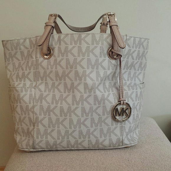 Michael Kors jet set logo tote