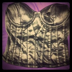 Nice belly shirt 🎀