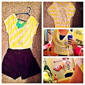 Cute yellow lace back shirt!