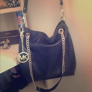 Michael Kors purse w/scarf looking to TRADE