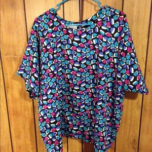 Colorful Geometric Top