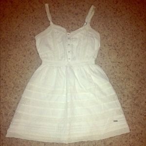 🎉HP 8/8🎉 Abercrombie White Sundress