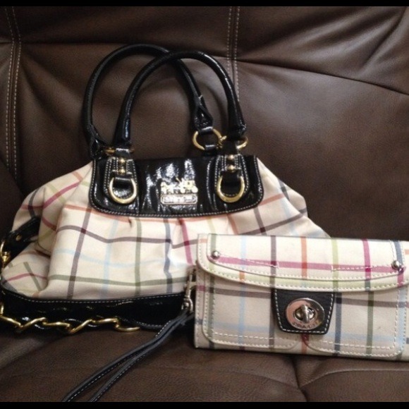 Coach purse and wallet