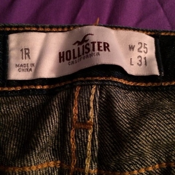 Hollister Skinnies🌟Traded🌟 - Picture 2 of 4