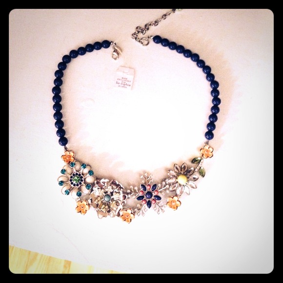 Lia Sophia necklace