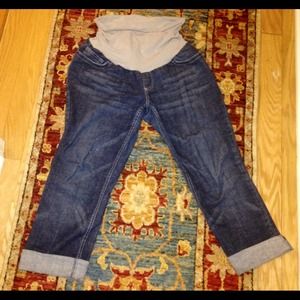 Maternity Cropped Jeans