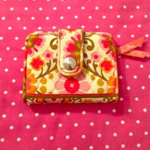 Vera Bradley Wallet in Folkloric pattern