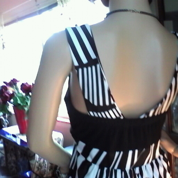 Sundress - Picture 3 of 3