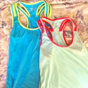 Work out tops BUNDLE