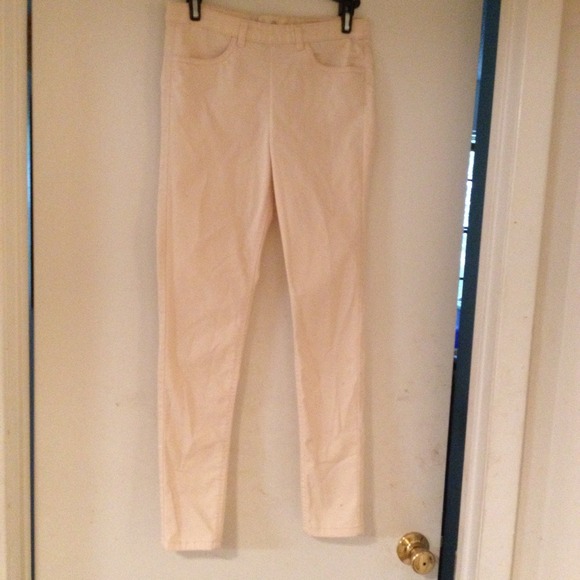 🙅Traded🙋 H&M tan skinny jeans