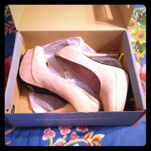 Light pink Charlotte Russe Pumps