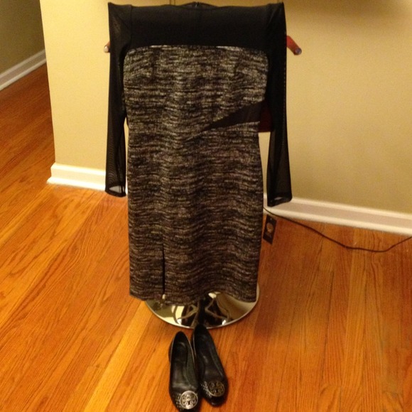 New Vince Camuto Women's Body Con Dress - Picture 3 of 4