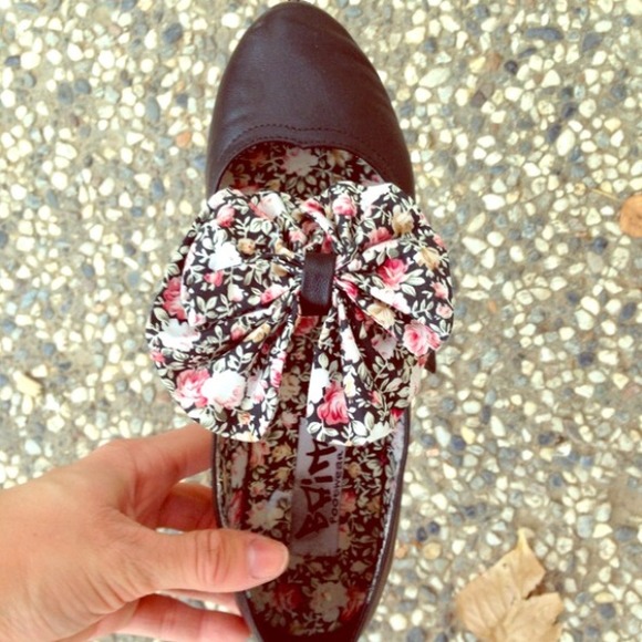 Bundle : white shirt & flats