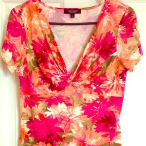 ⭐️Sold on Threadflip⭐️ Kane floral shirt Sz:L