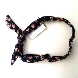 BRANDY MELVILLE HEADBAND