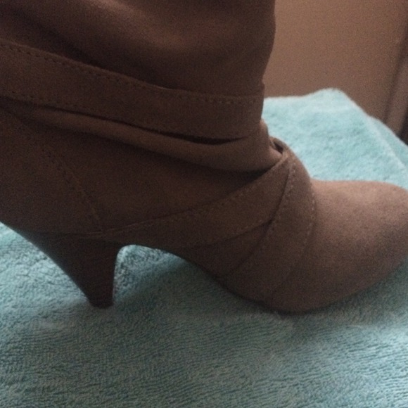 Express boots - Picture 2 of 3