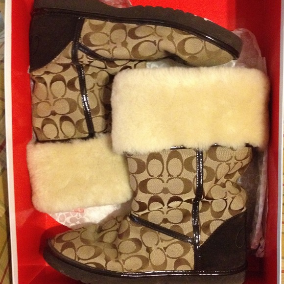 Coach winter boots